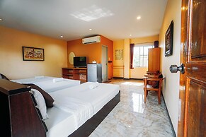 Phoemphoon 2 Hotel