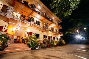 Phoemphoon 2 Hotel
