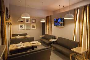 Metro Hotel
