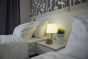 Metro Hotel