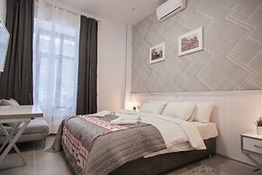 Metro Hotel