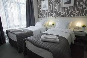 Metro Hotel