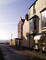 Myrtle House Hotel