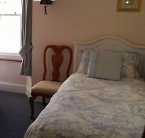 Myrtle House Hotel