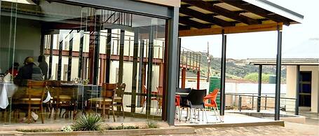 Mahlakapese Guest Lodge