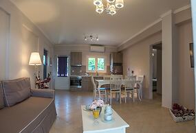 Elodia Apartments