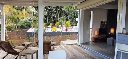Habitation Villa Les Cassias