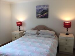 Inverness Apartments - Golf View