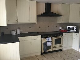 Inverness Apartments - New Cottage