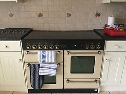 Inverness Apartments - New Cottage
