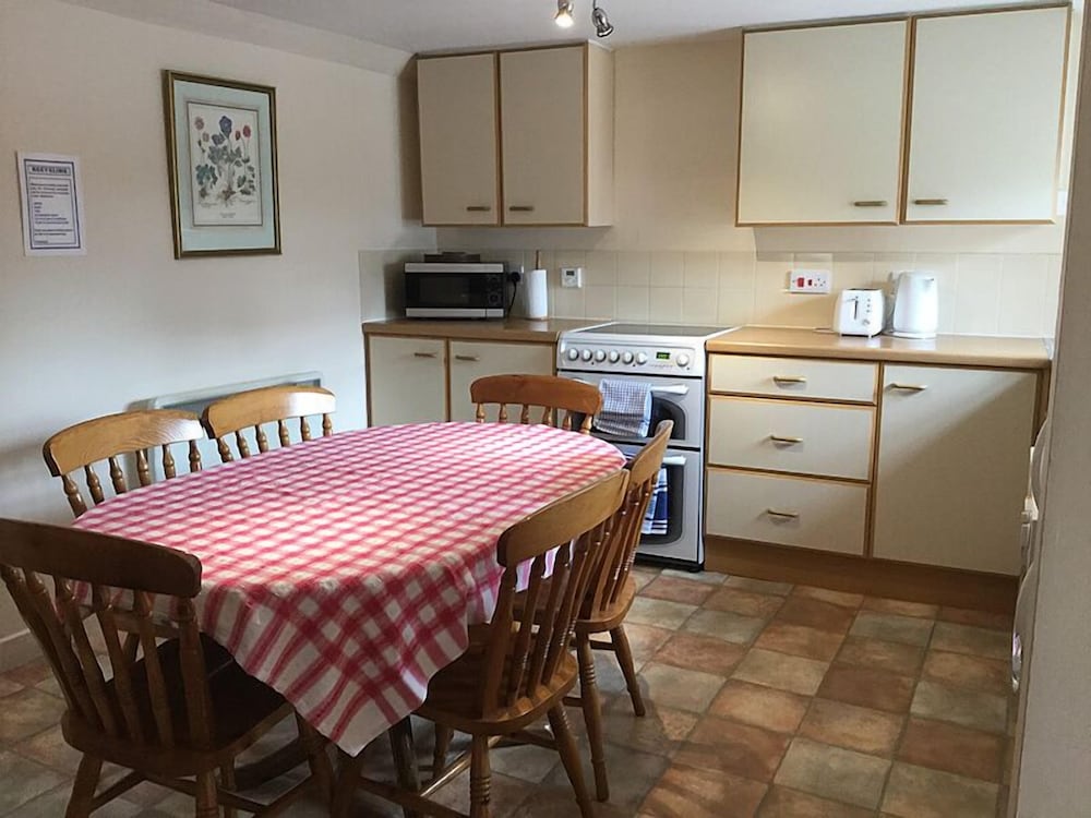 Inverness Apartments - Old Cottage
