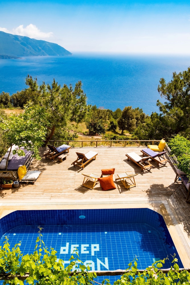 Deep Ocean Camping - Adults Only