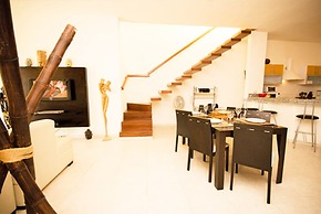 Las Olas 304 by PRP