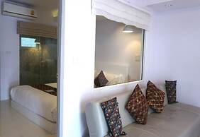 Nan Nakara Boutique