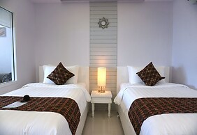 Nan Nakara Boutique