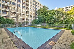 437 St Martini Gardens