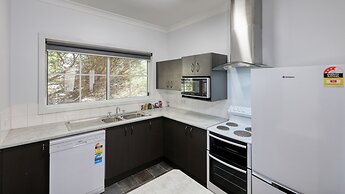 Colonial Motel and Serviced Apartments