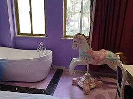 Dreamhouse Theme Hotel