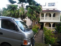 Akogo House