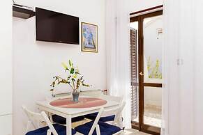 Franeta Apartments