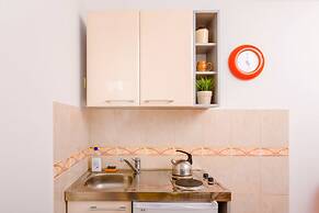 Franeta Apartments