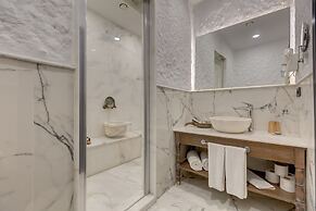 Alachi Hotel