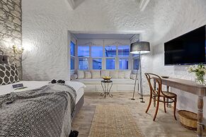 Alachi Hotel