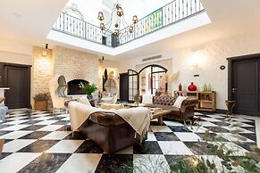 Alachi Hotel