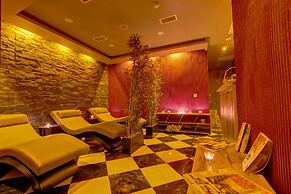 Alachi Hotel