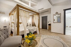 Alachi Hotel