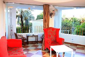 Spring Hotel Luxor