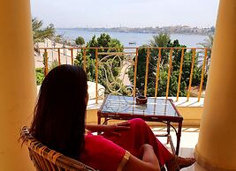 Spring Hotel Luxor