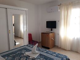 Spring Hotel Luxor