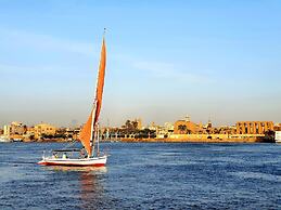 Spring Hotel Luxor