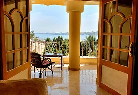Spring Hotel Luxor
