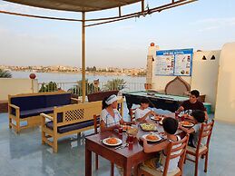Spring Hotel Luxor