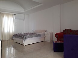 Spring Hotel Luxor