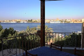 Spring Hotel Luxor