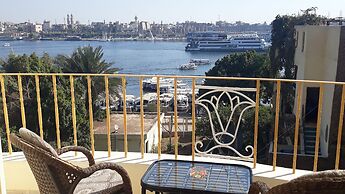 Spring Hotel Luxor