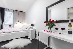 New Wave Apartment Glam