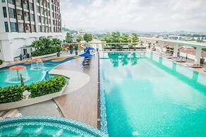 One Amerin Mall & Suites