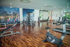 One Amerin Mall & Suites