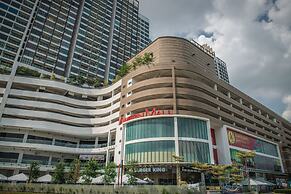 One Amerin Mall & Suites