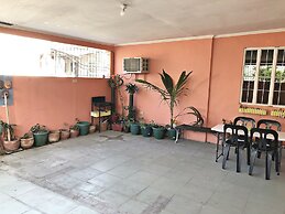 Kalayaan Transient House