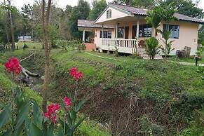 Country Lake Nature Lodge