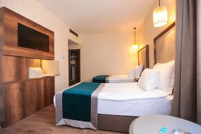 The Life Hotel & Spa