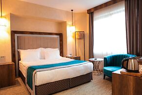 The Life Hotel & Spa