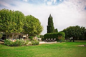 Sous les Platanes