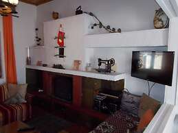 Theasis Guesthouse