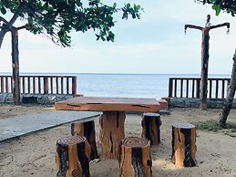 Villa Soledad Beach Resort